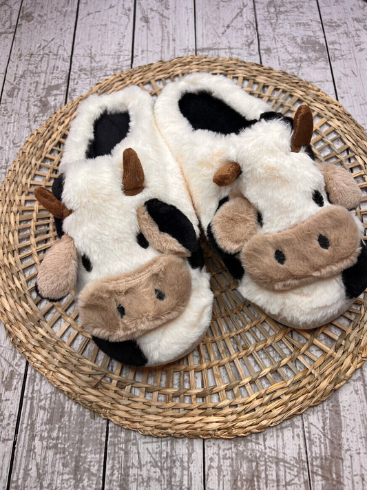 Wholesale Moo Cow Slippers | MOQ is 2 or more