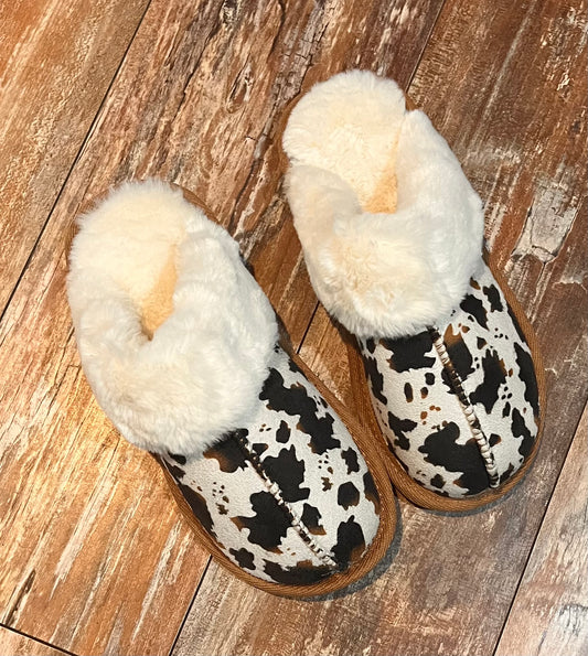 Wholesale Cow Slippers MOQ 2